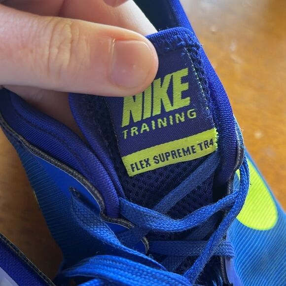 WOMENS SIZE 12 NIKE TRAINING FLEX SUPREME TR4 SHOES - Picture 8 of 8